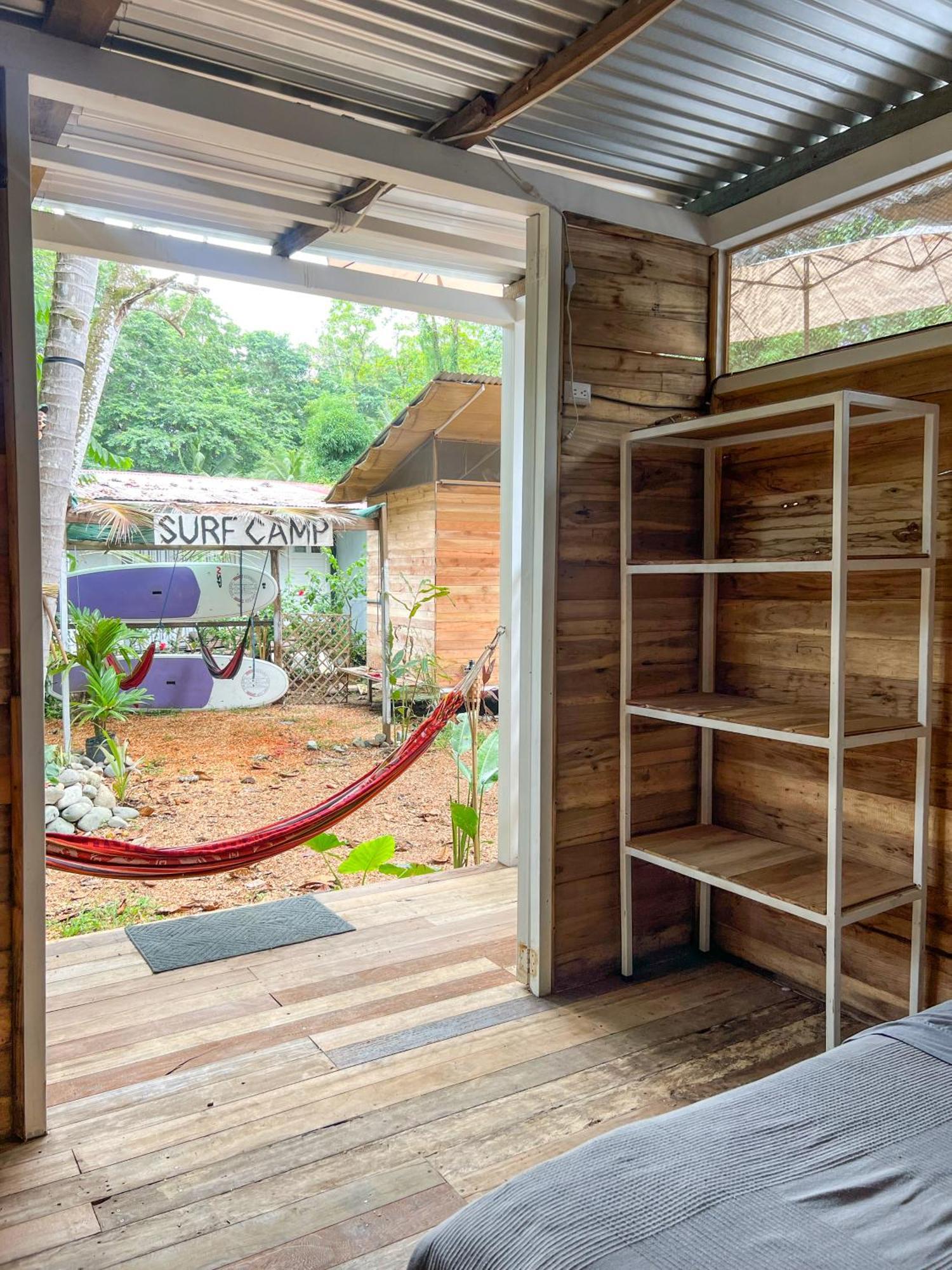Hostel Nomadic Surf Camp Uvita Exteriér fotografie