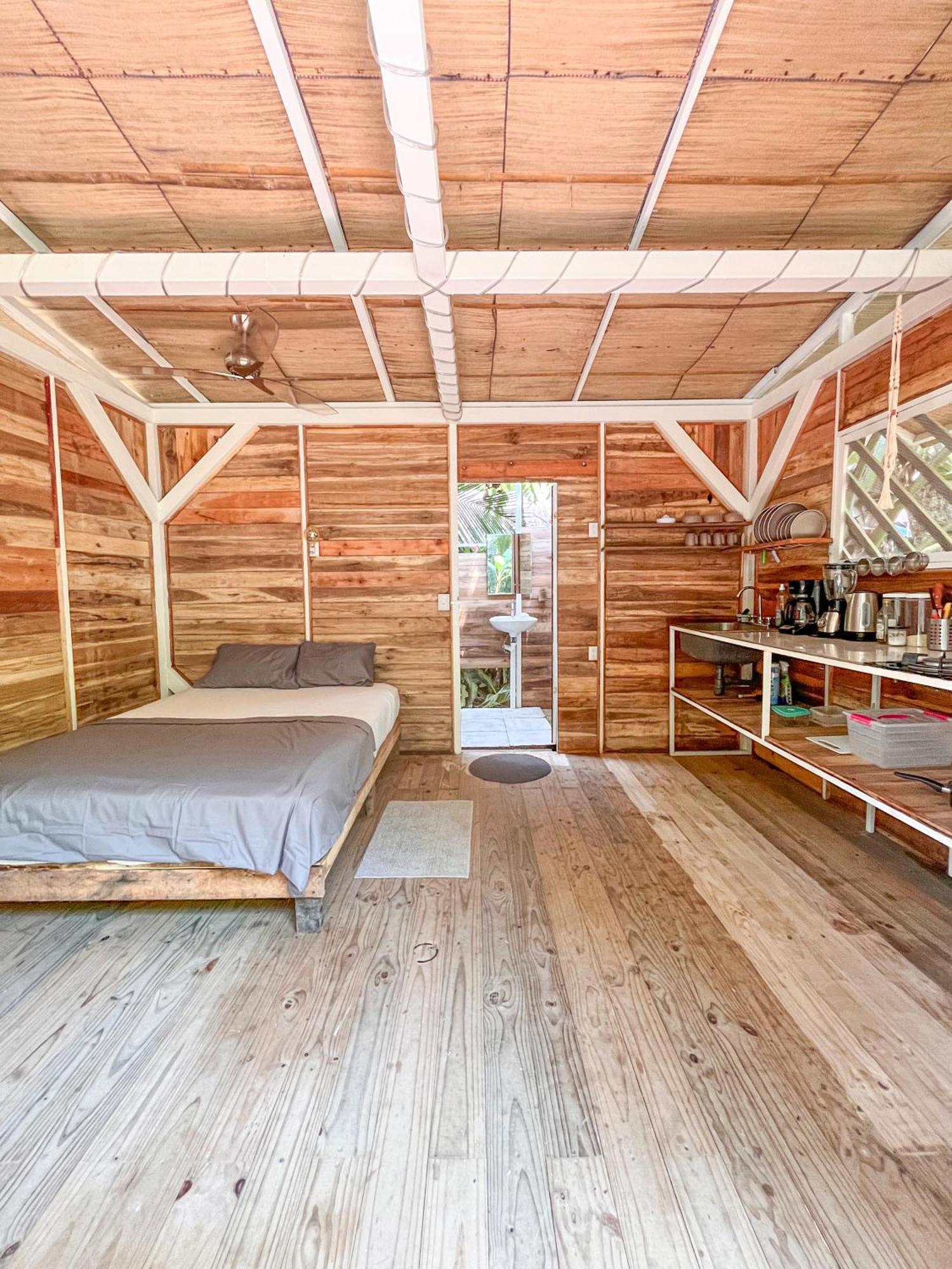Hostel Nomadic Surf Camp Uvita Exteriér fotografie